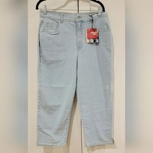NWT GLORIA VANDERBILT STRETCH CAPRI JEANS SIZE 12